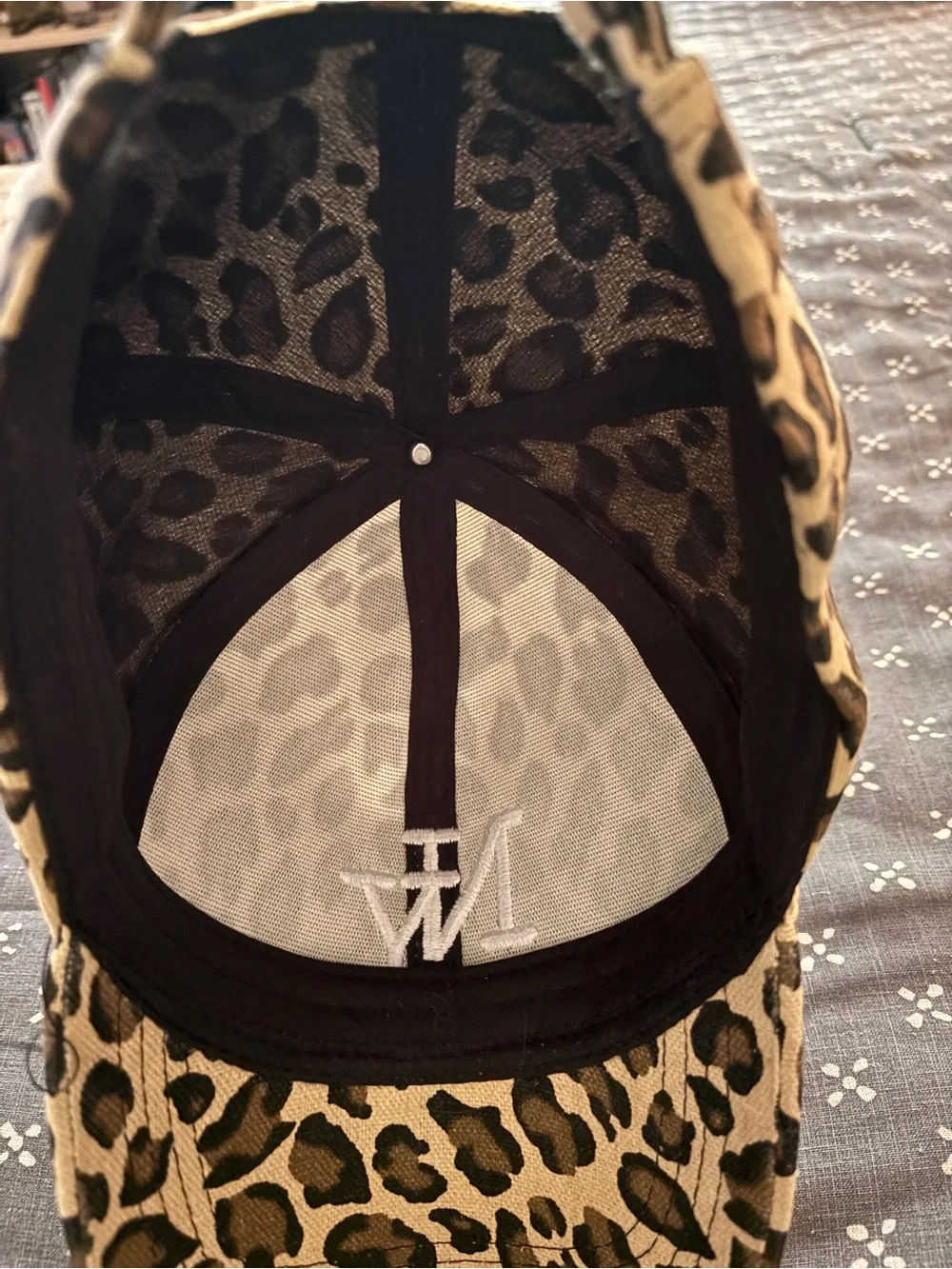 Leopard Print Baseball Cap with White NY Logo - Picture 2 of 2
